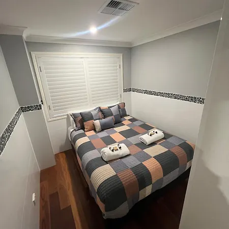 Cockatoo Retreat Apartment Belmont Exterior photo