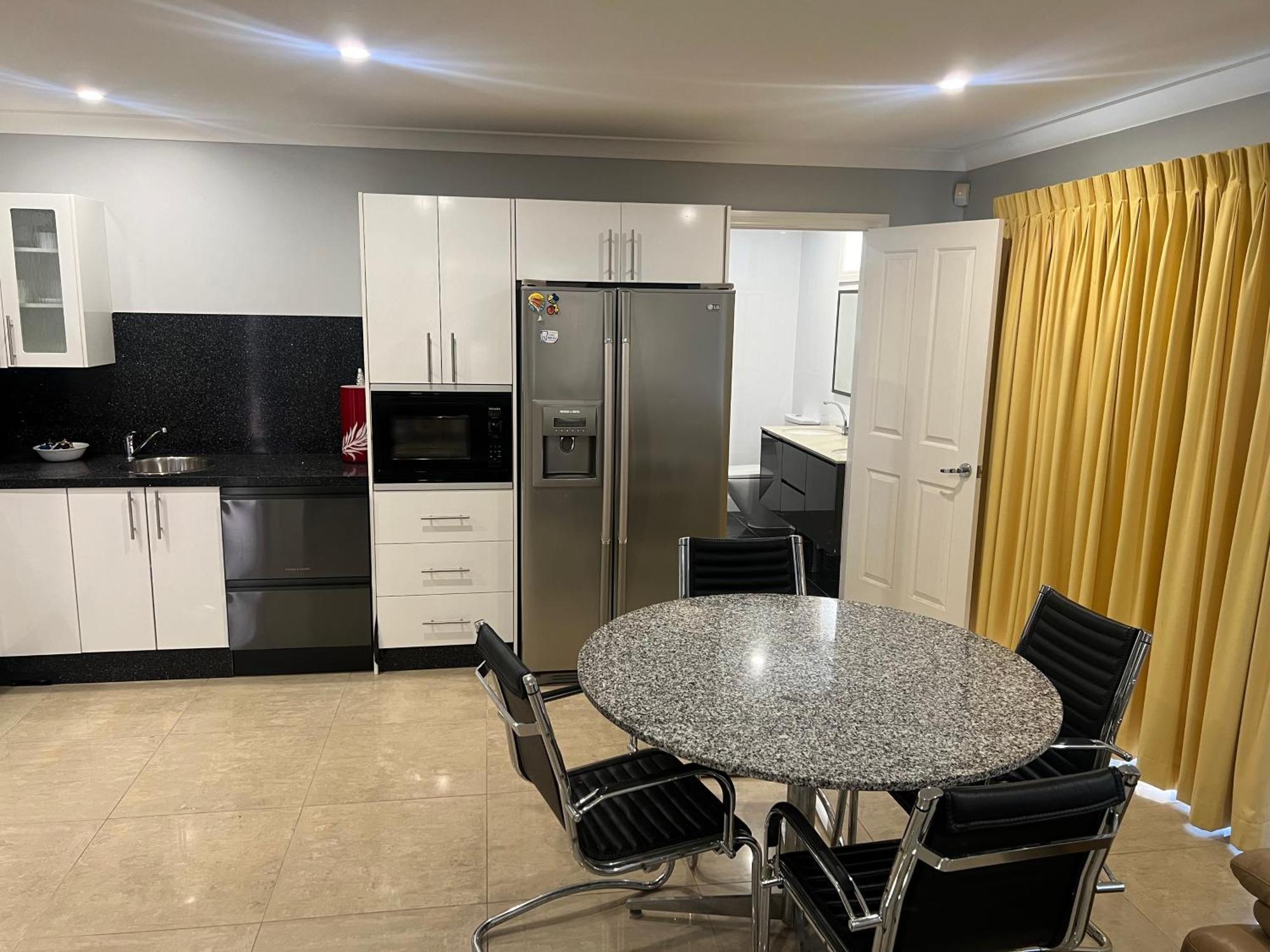 Cockatoo Retreat Apartment Belmont